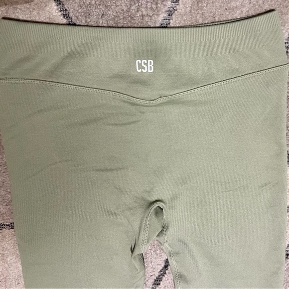 CSB seamless X Isabelle mathers Pistachio size M - Picture 3 of 5